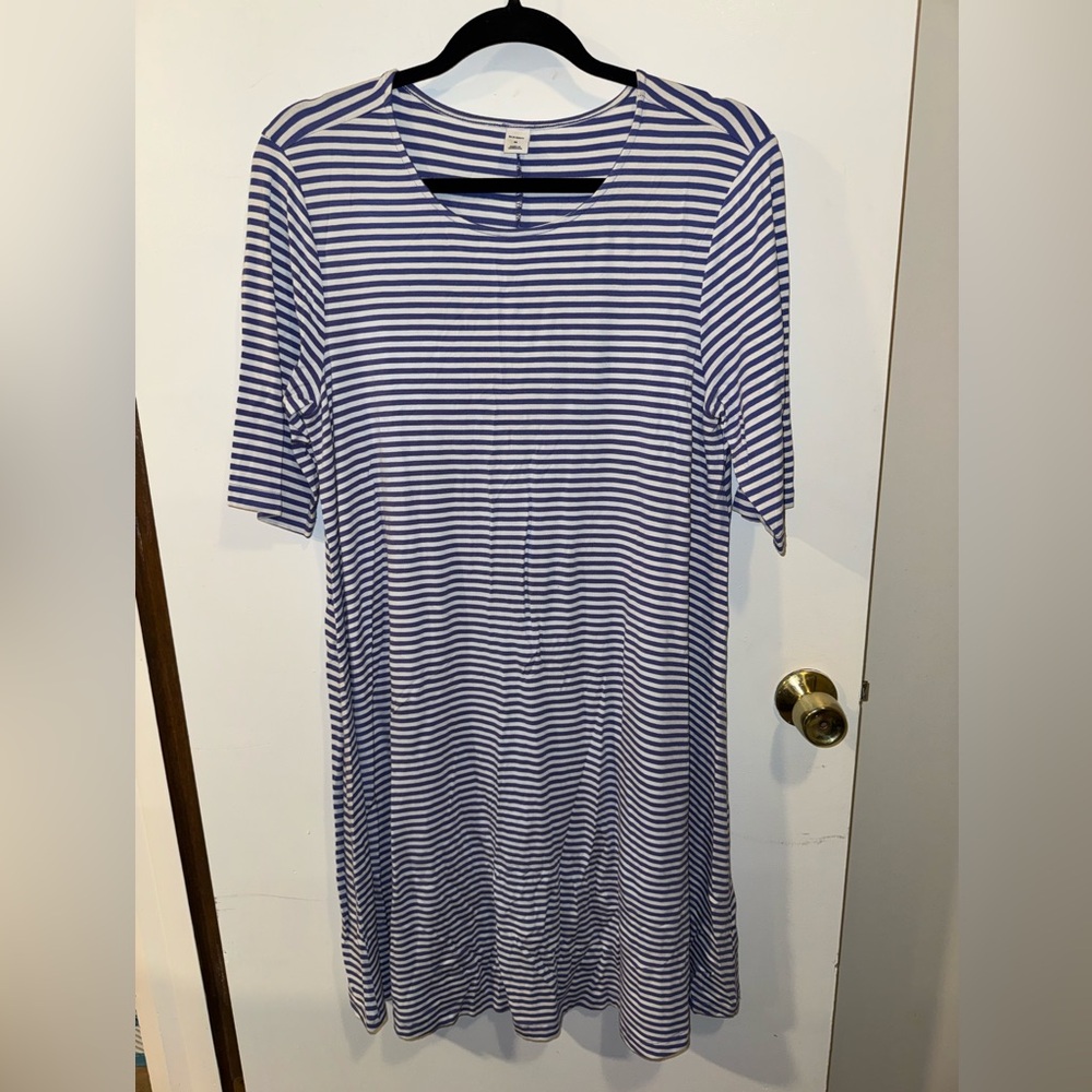 Women’s Old Navy Blue and White Striped Shirt Dress Size Medium